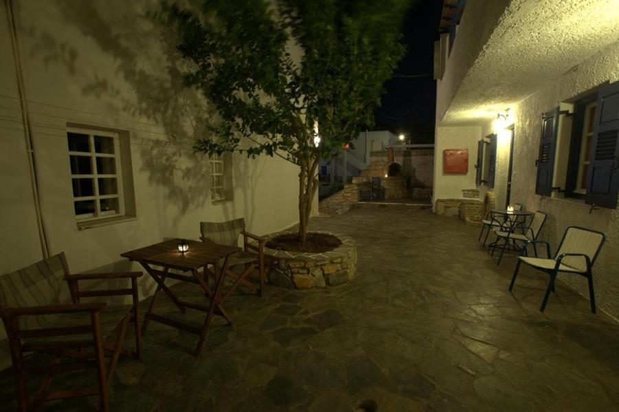 Aphrodite Hotel & Apartments Chora de Ios Exterior foto